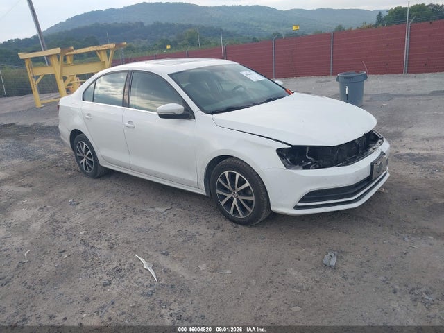 46004820 :رقم المزاد ، 3VWB67AJ0HM271119 vin ، 2017 Volkswagen Jetta 1.4t Se مزاد بيع