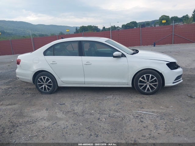 46004820 :رقم المزاد ، 3VWB67AJ0HM271119 vin ، 2017 Volkswagen Jetta 1.4t Se مزاد بيع