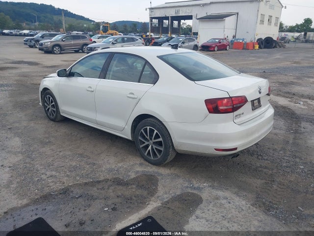 46004820 :رقم المزاد ، 3VWB67AJ0HM271119 vin ، 2017 Volkswagen Jetta 1.4t Se مزاد بيع