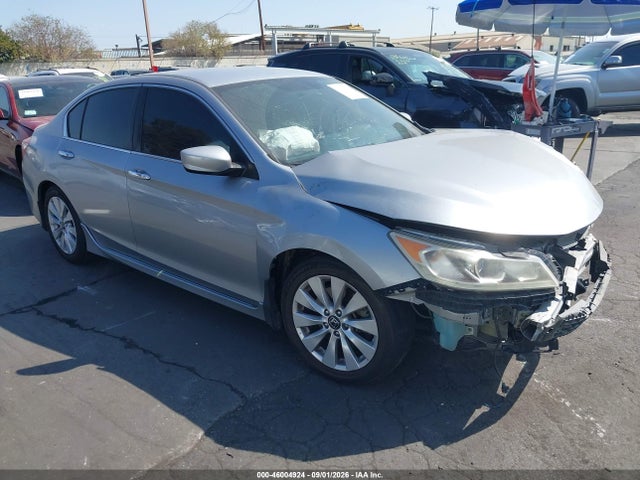 2016 1HGCR2F58GA180593 main image