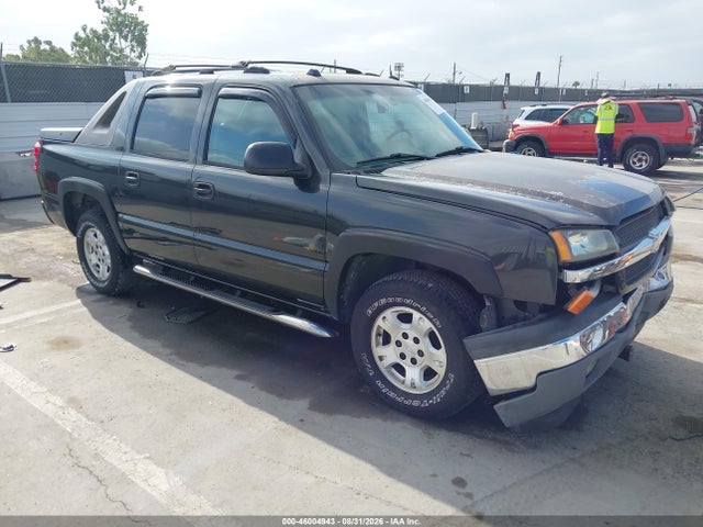 46004943 :رقم المزاد ، 3GNEK12Z05G136883 vin ، 2005 Chevrolet Avalanche 1500 Z71 مزاد بيع