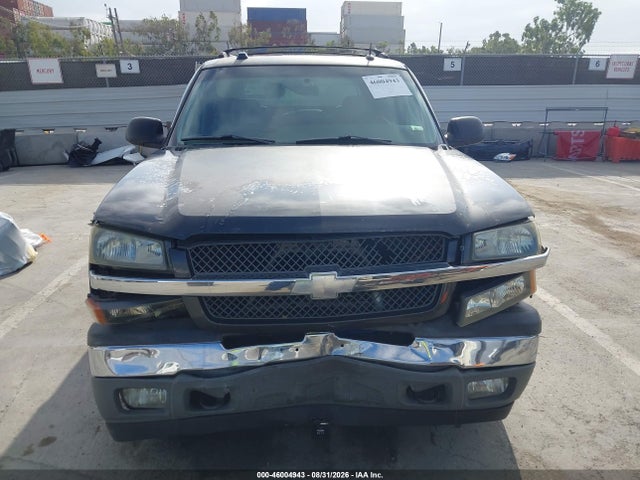 46004943 :رقم المزاد ، 3GNEK12Z05G136883 vin ، 2005 Chevrolet Avalanche 1500 Z71 مزاد بيع