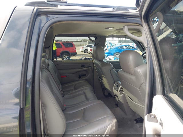 46004943 :رقم المزاد ، 3GNEK12Z05G136883 vin ، 2005 Chevrolet Avalanche 1500 Z71 مزاد بيع