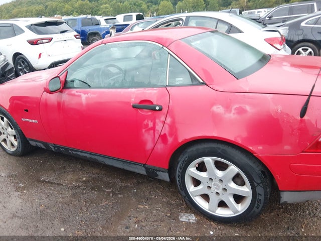 46004978 :رقم المزاد ، WDBKK47F1YF163008 vin ، 2000 Mercedes-benz Slk 230 Kompressor مزاد بيع