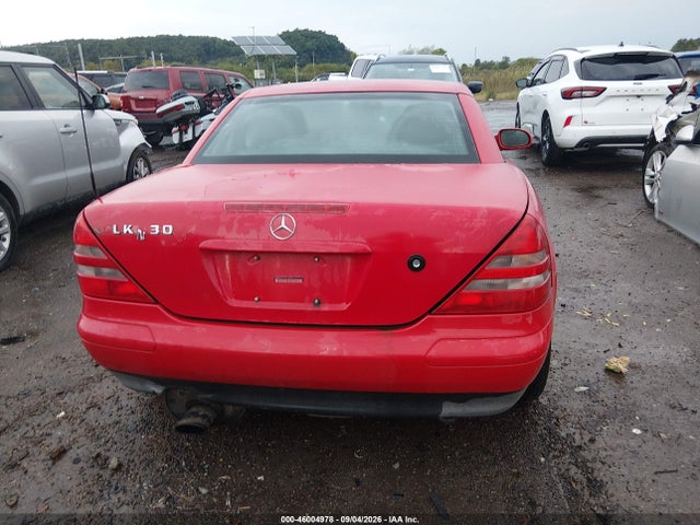 46004978 :رقم المزاد ، WDBKK47F1YF163008 vin ، 2000 Mercedes-benz Slk 230 Kompressor مزاد بيع