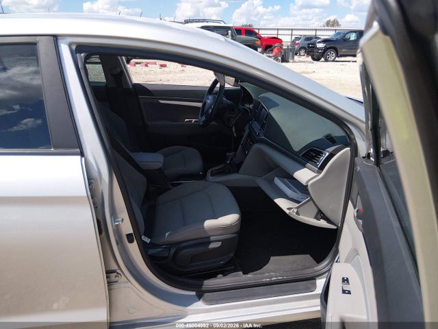 Продажа на аукционе авто 2018 Hyundai Elantra Sel, vin: 5NPD84LF1JH215800, номер лота: 46004992