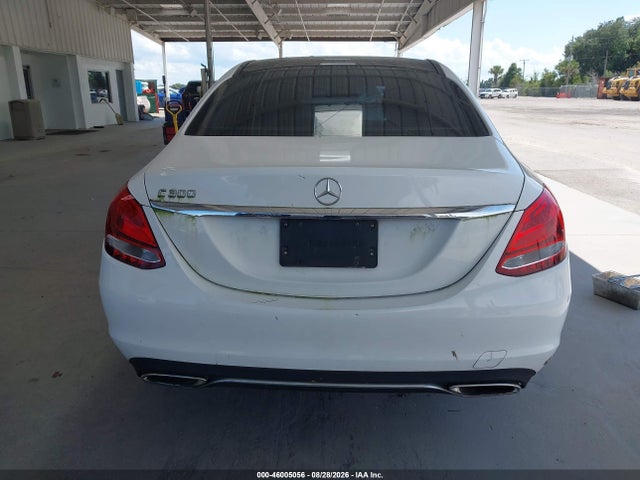 46005056 :رقم المزاد ، 55SWF4JB4FU046634 vin ، 2015 Mercedes-benz C 300 مزاد بيع