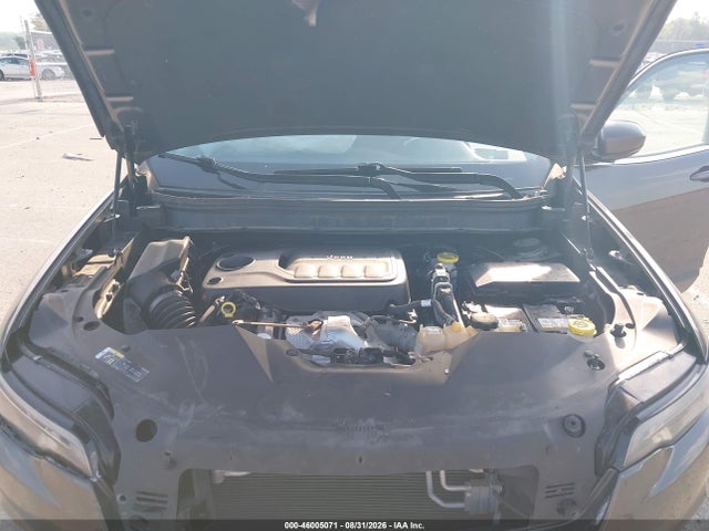 2019 Jeep Cherokee Latitude Plus 4x4 მანქანა იყიდება აუქციონზე, vin: 1C4PJMLN3KD272709, აუქციონის ნომერი: 46005071