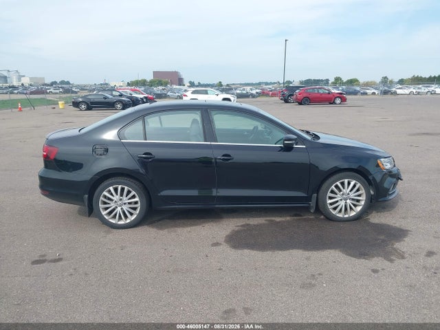 2016 Volkswagen Jetta 1.8t Sel მანქანა იყიდება აუქციონზე, vin: 3VWL17AJ2GM204684, აუქციონის ნომერი: 46005147