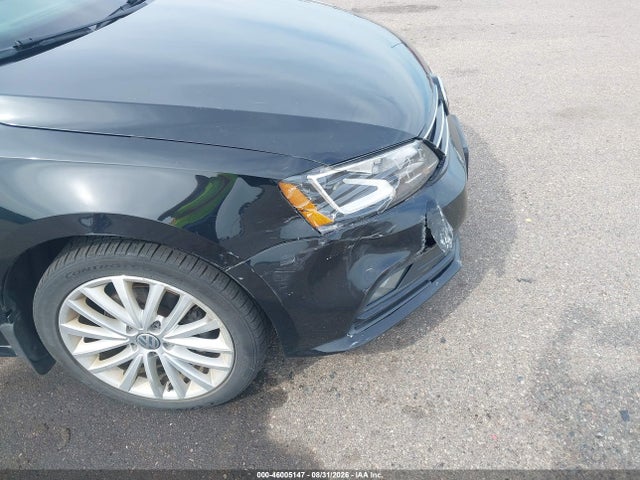 2016 Volkswagen Jetta 1.8t Sel მანქანა იყიდება აუქციონზე, vin: 3VWL17AJ2GM204684, აუქციონის ნომერი: 46005147