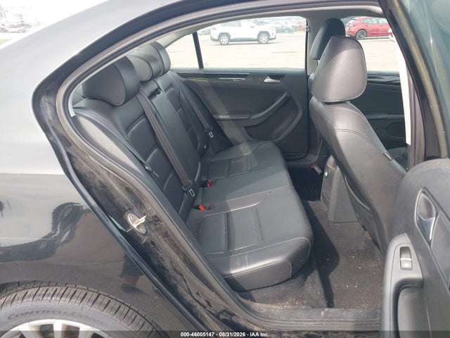 2016 Volkswagen Jetta 1.8t Sel მანქანა იყიდება აუქციონზე, vin: 3VWL17AJ2GM204684, აუქციონის ნომერი: 46005147