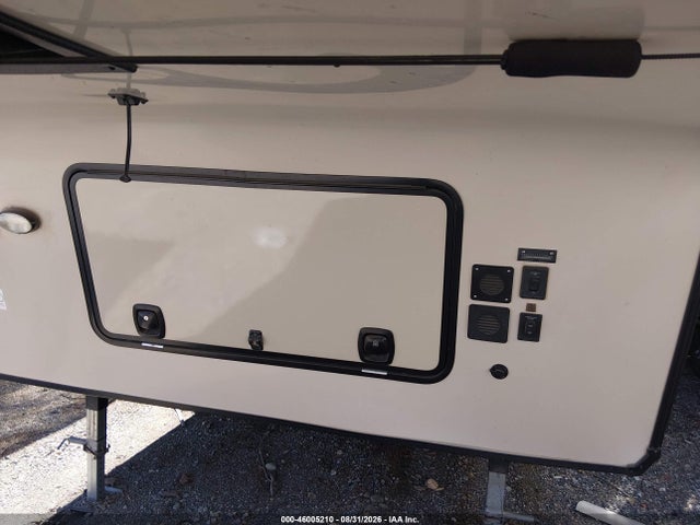 2018 Felling Trailers Tl მანქანა იყიდება აუქციონზე, vin: 4X4FRLZ26L1889563, აუქციონის ნომერი: 46005210