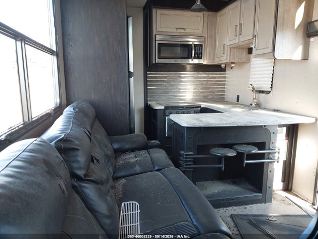 Aukcja sprzedaży 2017 Keystone Rv Fuzion Toyhauler 5th Whl Travel Trailer, vin: 4YDF36929HF810743, numer aukcji: 46005239