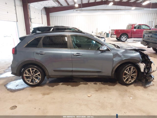 46005278 :رقم المزاد ، KNDCC3LC2N5536681 vin ، 2022 Kia Niro Touring Se مزاد بيع