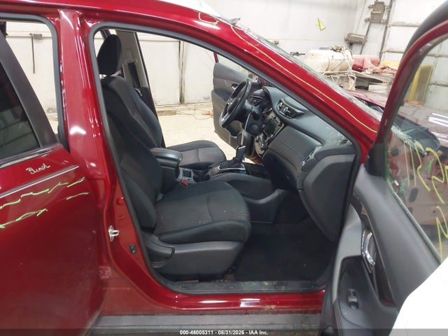 46005311 :رقم المزاد ، 5N1AT2MV8KC721404 vin ، 2019 Nissan Rogue Sv مزاد بيع
