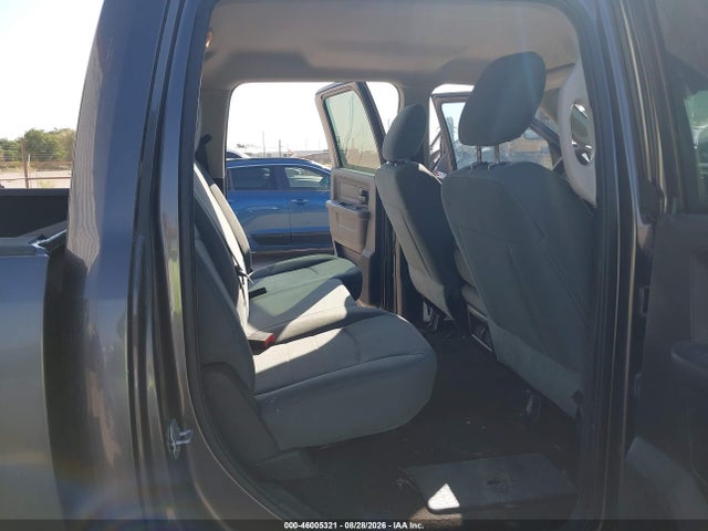 46005321 :رقم المزاد ، 3C63RRGL5FG613203 vin ، 2015 Ram 3500 Tradesman مزاد بيع