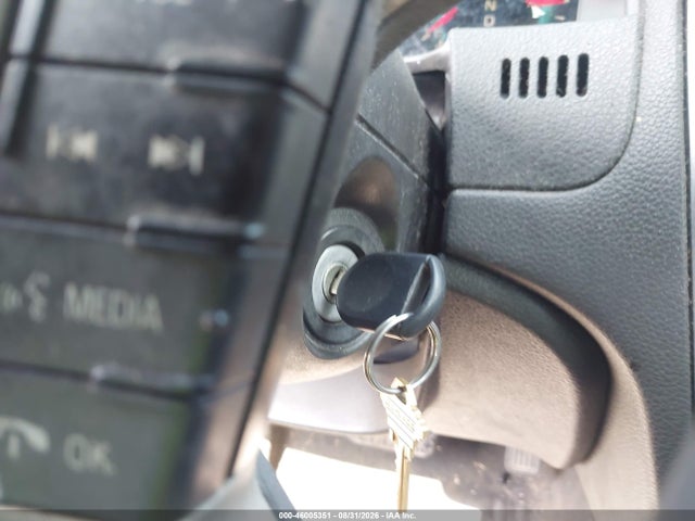 46005351 :رقم المزاد ، 3FAHP0HA4AR197399 vin ، 2010 Ford Fusion Se مزاد بيع