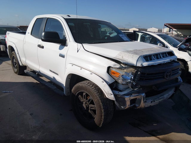 46005395 :رقم المزاد ، 5TFRY5F1XFX185543 vin ، 2015 Toyota Tundra Sr5 5.7l V8 مزاد بيع