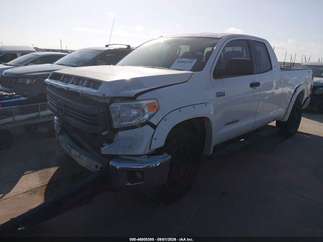 46005395 :رقم المزاد ، 5TFRY5F1XFX185543 vin ، 2015 Toyota Tundra Sr5 5.7l V8 مزاد بيع