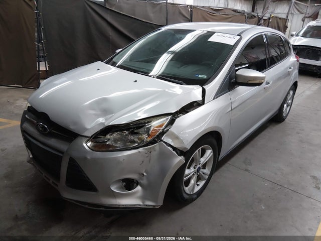 Ford FOCUS SE 2014 1FADP3K26EL321551 Image 2