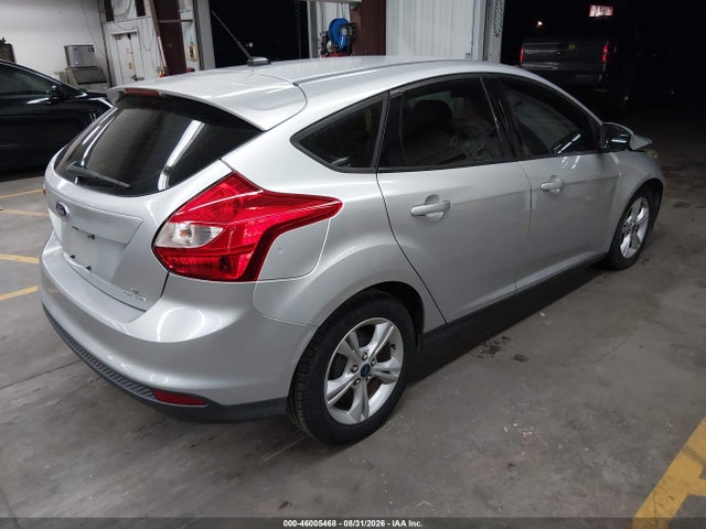 Ford FOCUS SE 2014 1FADP3K26EL321551 Image 4
