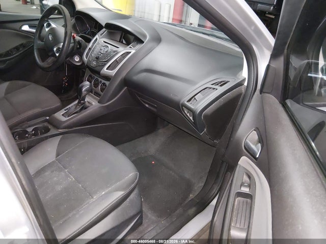 Ford FOCUS SE 2014 1FADP3K26EL321551 Image 5