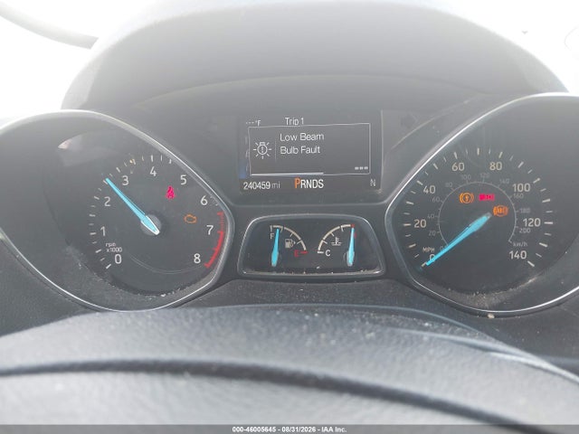 46005645 :رقم المزاد ، 1FMCU0GD7HUD50512 vin ، 2017 Ford Escape Se مزاد بيع