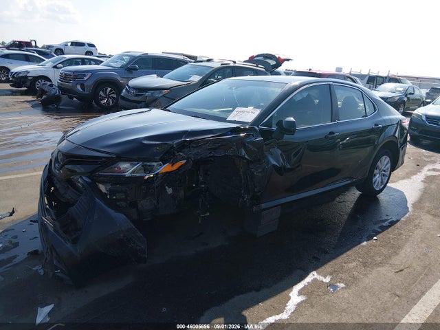 Продаж на аукціоні авто 2018 Toyota Camry Le, vin: 4T1B11HK2JU601188, номер лоту: 46005696