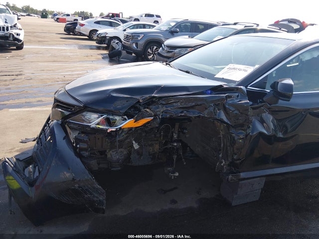Продаж на аукціоні авто 2018 Toyota Camry Le, vin: 4T1B11HK2JU601188, номер лоту: 46005696