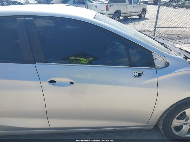 46005714 :رقم المزاد ، 1G1BC5SM7G7301940 vin ، 2016 Chevrolet Cruze Ls Auto مزاد بيع