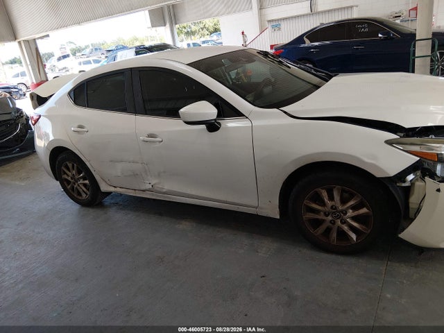 Продаж на аукціоні авто 2018 Mazda Mazda3 Sport, vin: 3MZBN1U77JM207441, номер лоту: 46005723