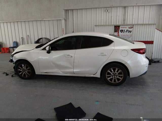 Продаж на аукціоні авто 2018 Mazda Mazda3 Sport, vin: 3MZBN1U77JM207441, номер лоту: 46005723