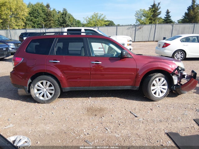 Продажа на аукционе авто 2012 Subaru Forester 2.5x Premium, vin: JF2SHADCXCH404913, номер лота: 46005817