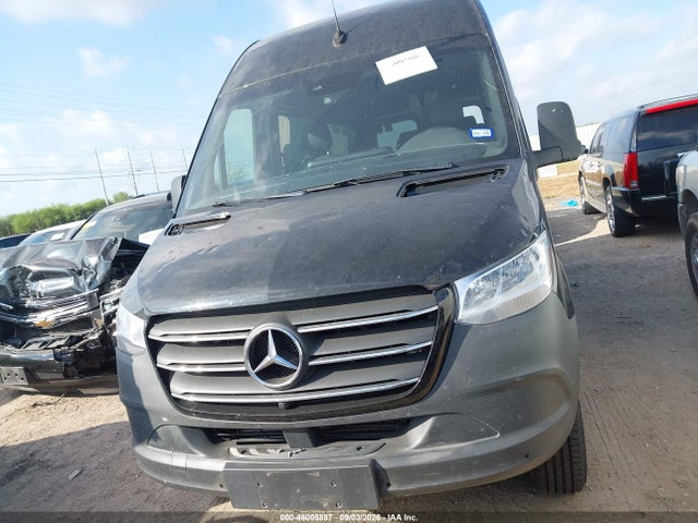 46005887 :رقم المزاد ، W1Z4EFVY3NP506397 vin ، 2022 Mercedes-benz Sprinter 2500 Standard Roof V6 مزاد بيع