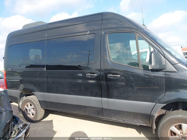 46005887 :رقم المزاد ، W1Z4EFVY3NP506397 vin ، 2022 Mercedes-benz Sprinter 2500 Standard Roof V6 مزاد بيع
