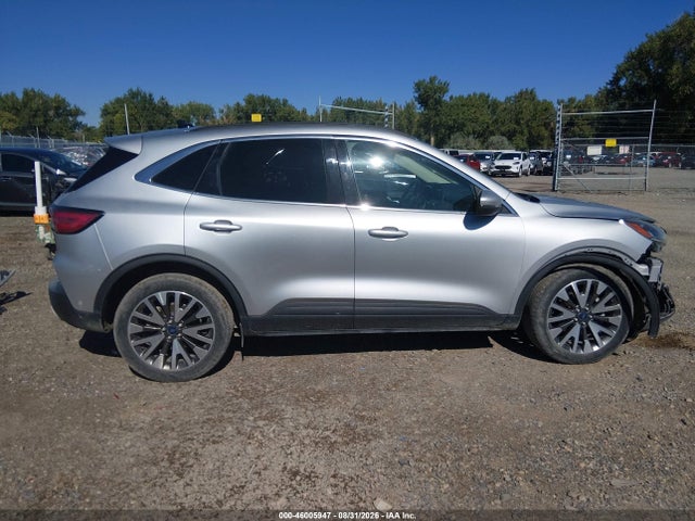 Продаж на аукціоні авто 2020 Ford Escape Titanium, vin: 1FMCU9J92LUA11948, номер лоту: 46005947