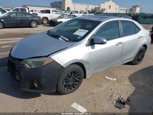 Toyota Corolla S Premium 2015 5YFBURHE7FP338463 Image 2