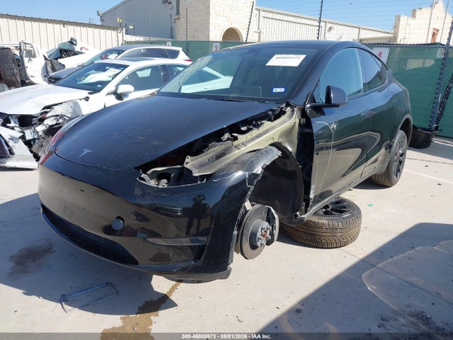 Продажа на аукционе авто 2023 Tesla Model Y Awd/long Range Dual Motor All-wheel Drive, vin: 7SAYGDEE3PA107999, номер лота: 46005973