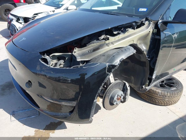 Продажа на аукционе авто 2023 Tesla Model Y Awd/long Range Dual Motor All-wheel Drive, vin: 7SAYGDEE3PA107999, номер лота: 46005973