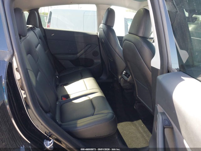 Продажа на аукционе авто 2023 Tesla Model Y Awd/long Range Dual Motor All-wheel Drive, vin: 7SAYGDEE3PA107999, номер лота: 46005973