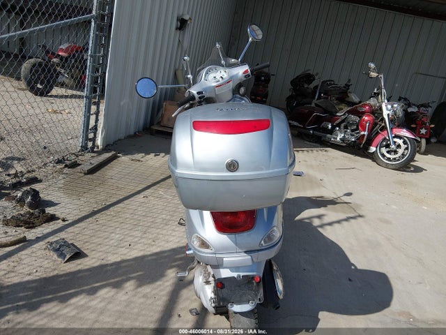 2007 Vespa Lx 150 მანქანა იყიდება აუქციონზე, vin: ZAPM448F275006304, აუქციონის ნომერი: 46006014