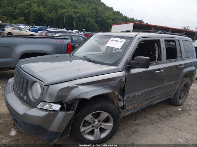 46006029 :رقم المزاد ، 1C4NJRFB4DD199682 vin ، 2013 Jeep Patriot Latitude مزاد بيع