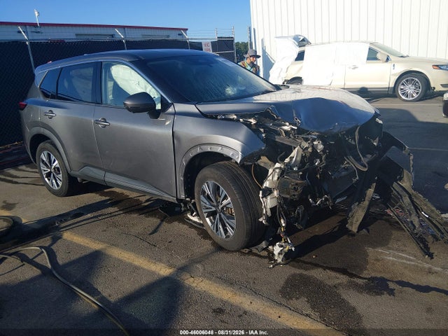 46006048 :رقم المزاد ، 5N1AT3BAXMC779068 vin ، 2021 Nissan Rogue Sv Fwd مزاد بيع