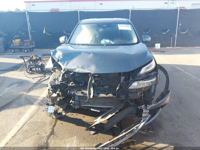 46006048 :رقم المزاد ، 5N1AT3BAXMC779068 vin ، 2021 Nissan Rogue Sv Fwd مزاد بيع