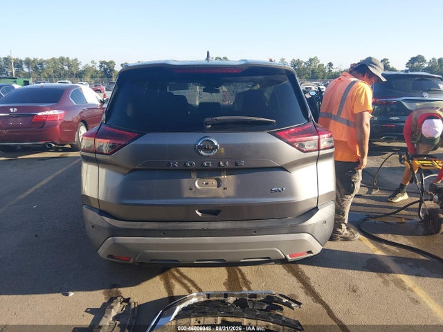 46006048 :رقم المزاد ، 5N1AT3BAXMC779068 vin ، 2021 Nissan Rogue Sv Fwd مزاد بيع