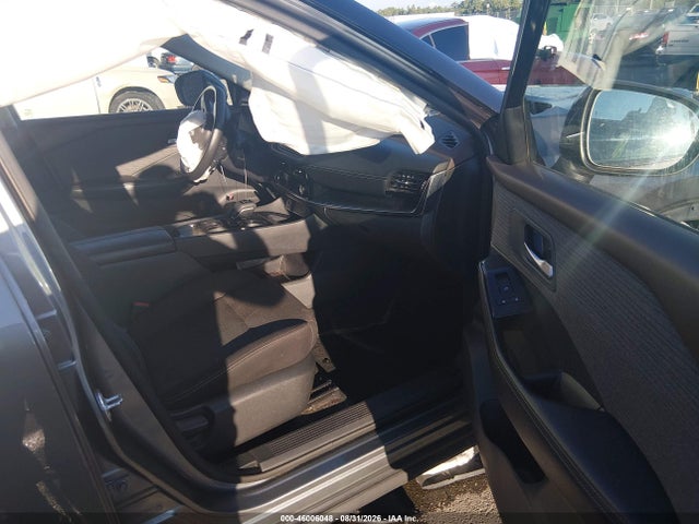 46006048 :رقم المزاد ، 5N1AT3BAXMC779068 vin ، 2021 Nissan Rogue Sv Fwd مزاد بيع