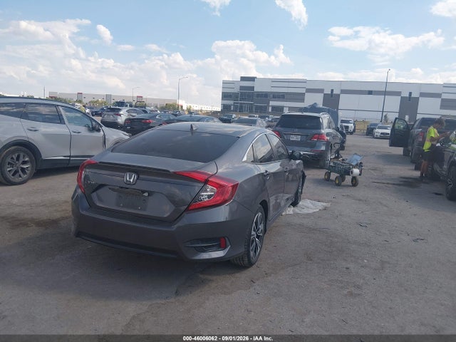 Auction sale of the 2018 Honda Civic Ex-t, vin: JHMFC1F35JX033480, lot number: 46006062