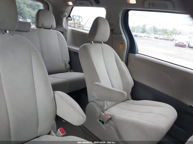 Продаж на аукціоні авто 2014 Toyota Sienna L V6 7 Passenger, vin: 5TDZK3DC8ES469512, номер лоту: 46006070
