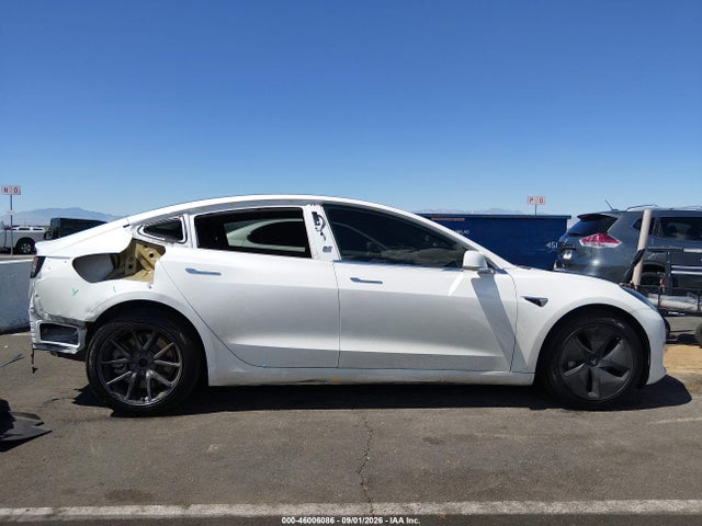 Tesla Model 3 Long Range Dual Motor All-wheel Drive 2020 5YJ3E1EB7LF650240 Image 13