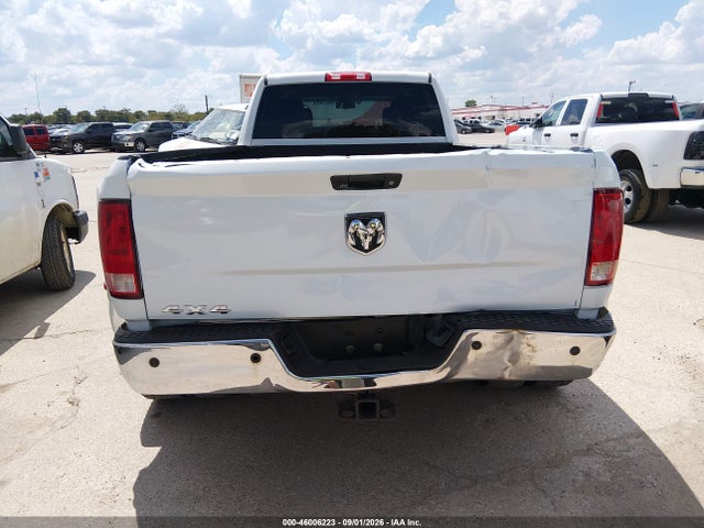 3C63RRGLXHG786251 RAM 3500 Tradesman 4x4 8&#039; Box